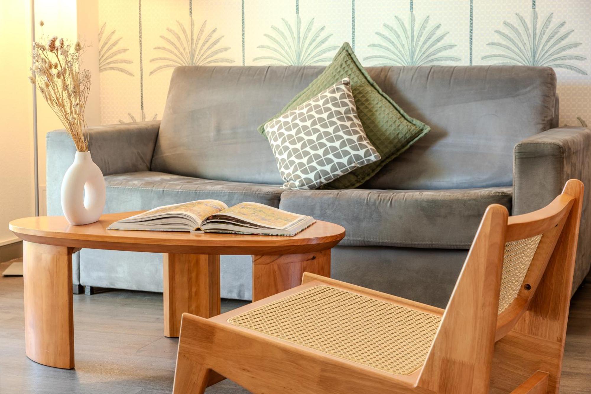 Les 15 Pins & La Mer -Your Green Getaway Near Sea & Beach Antibes Exterior foto